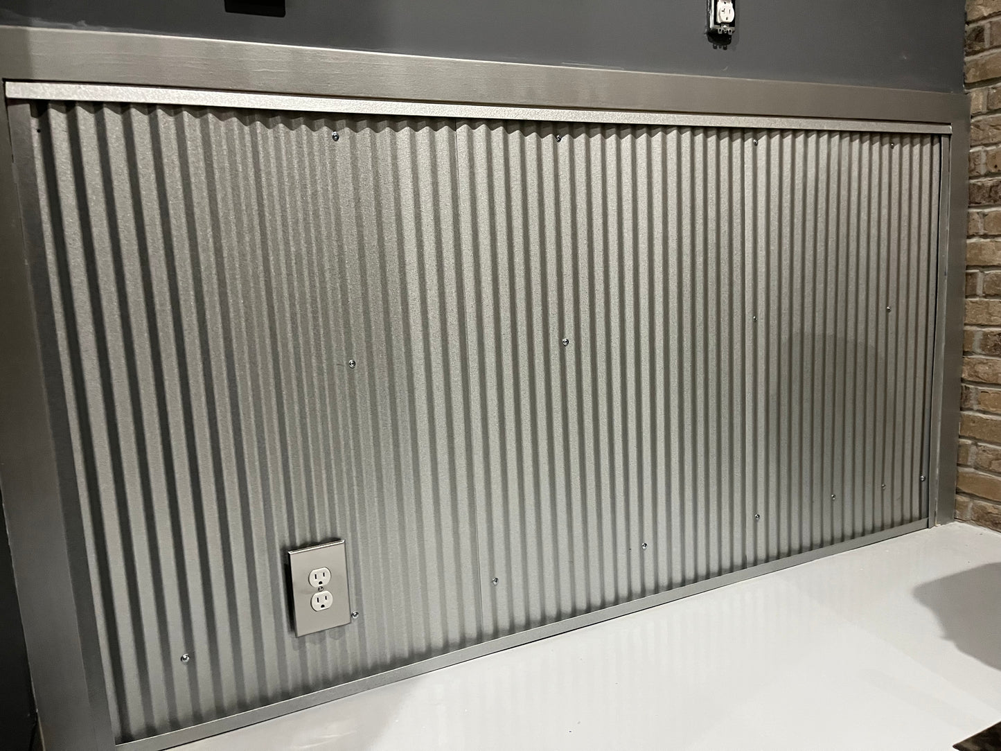 J-Track – Trim and Ceiling Grid System