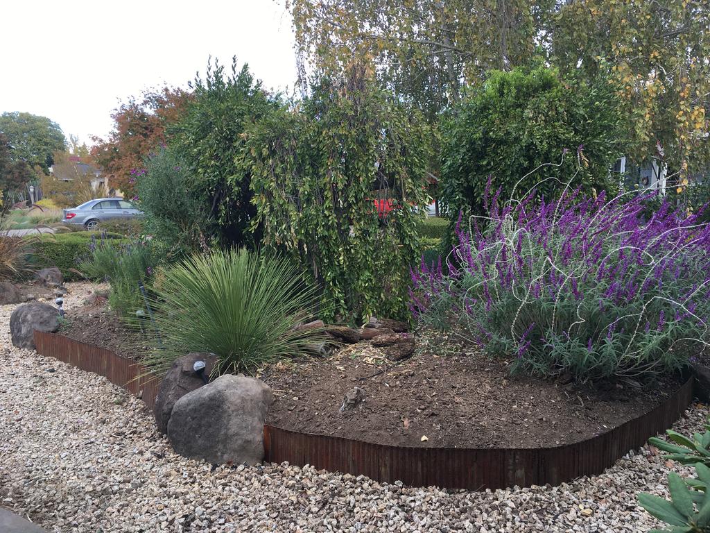 Corrugated Metal Landscape Edging